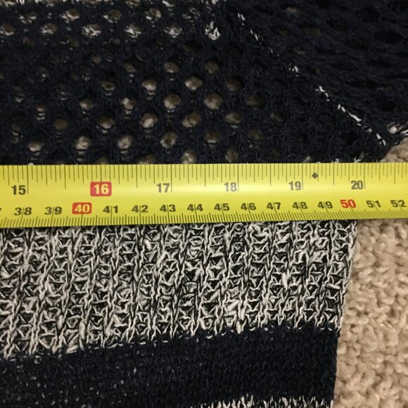 le chateau Grey, Navy and Pink Crochet Tunic Length Slip Over Top - Picture 7 of 11